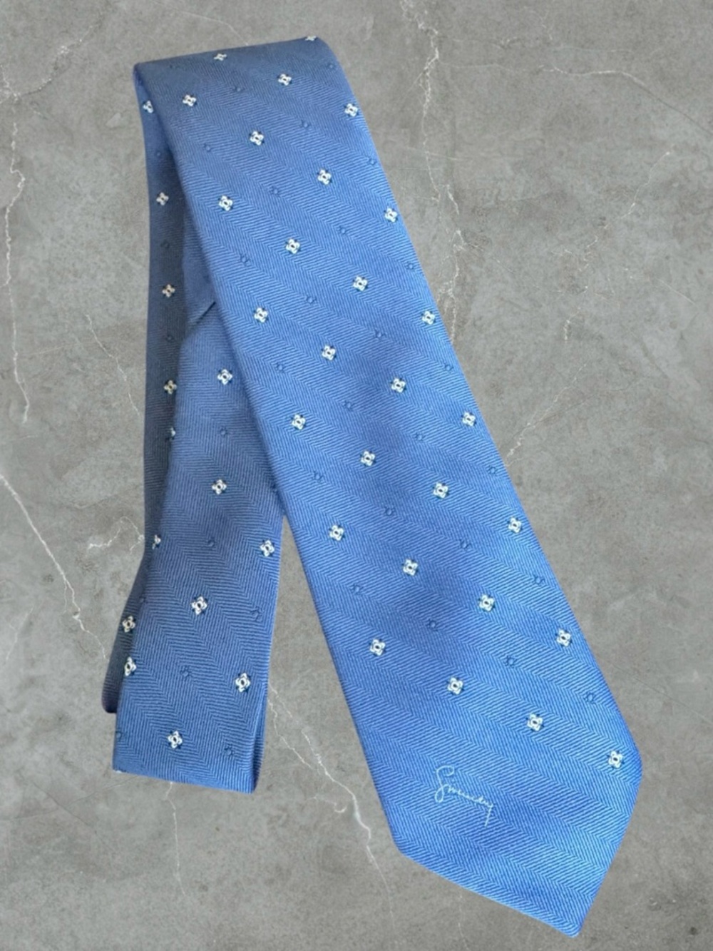 💎 Givenchy Vintage Light Blue Silk Tie